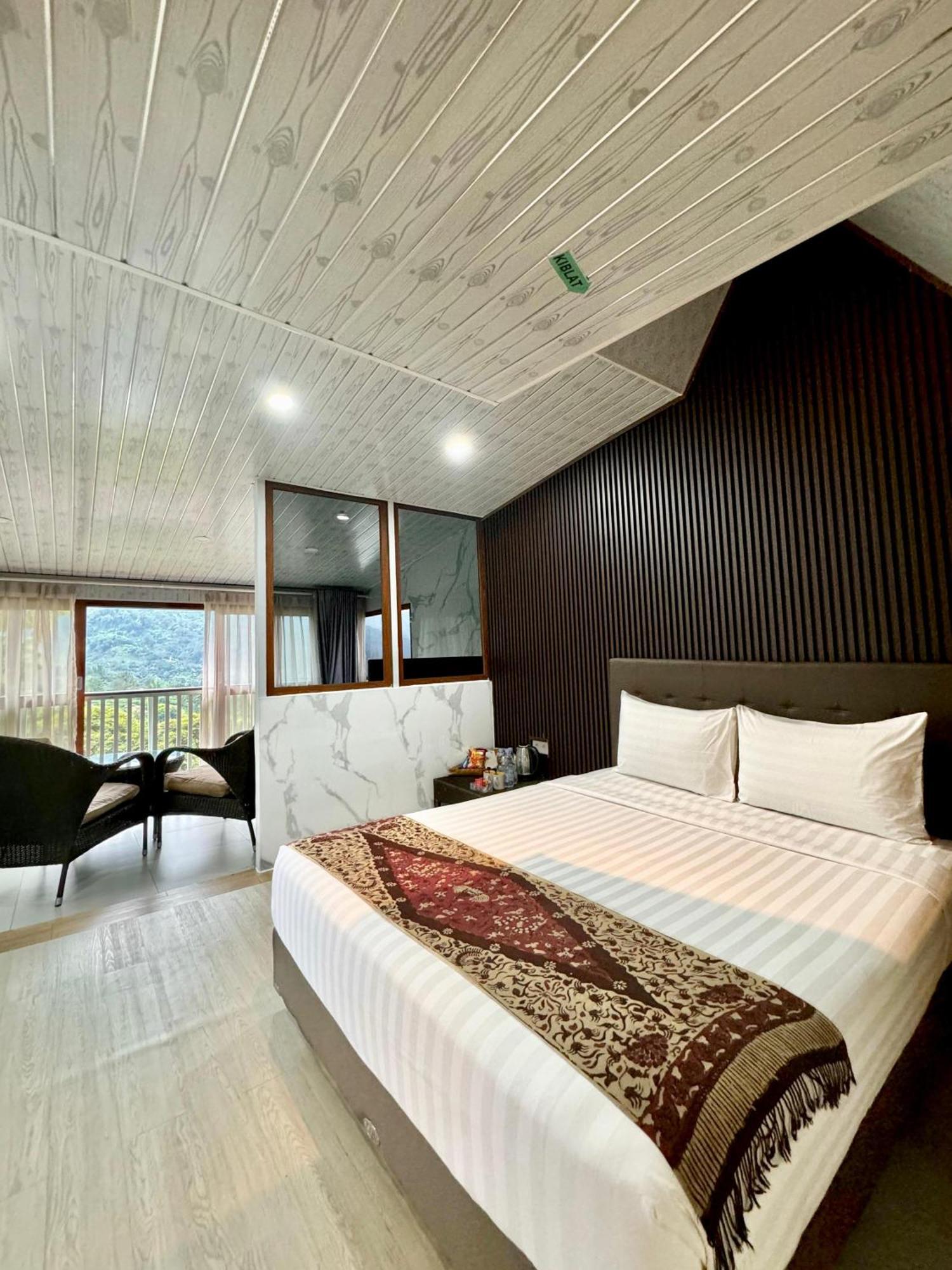 De Pointe Resort & Resto Campaka Экстерьер фото